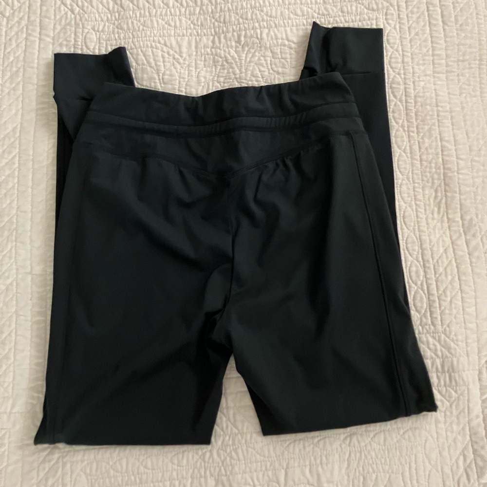 HALARA Black Jogger Leggings Sleek Form-Fitting Design